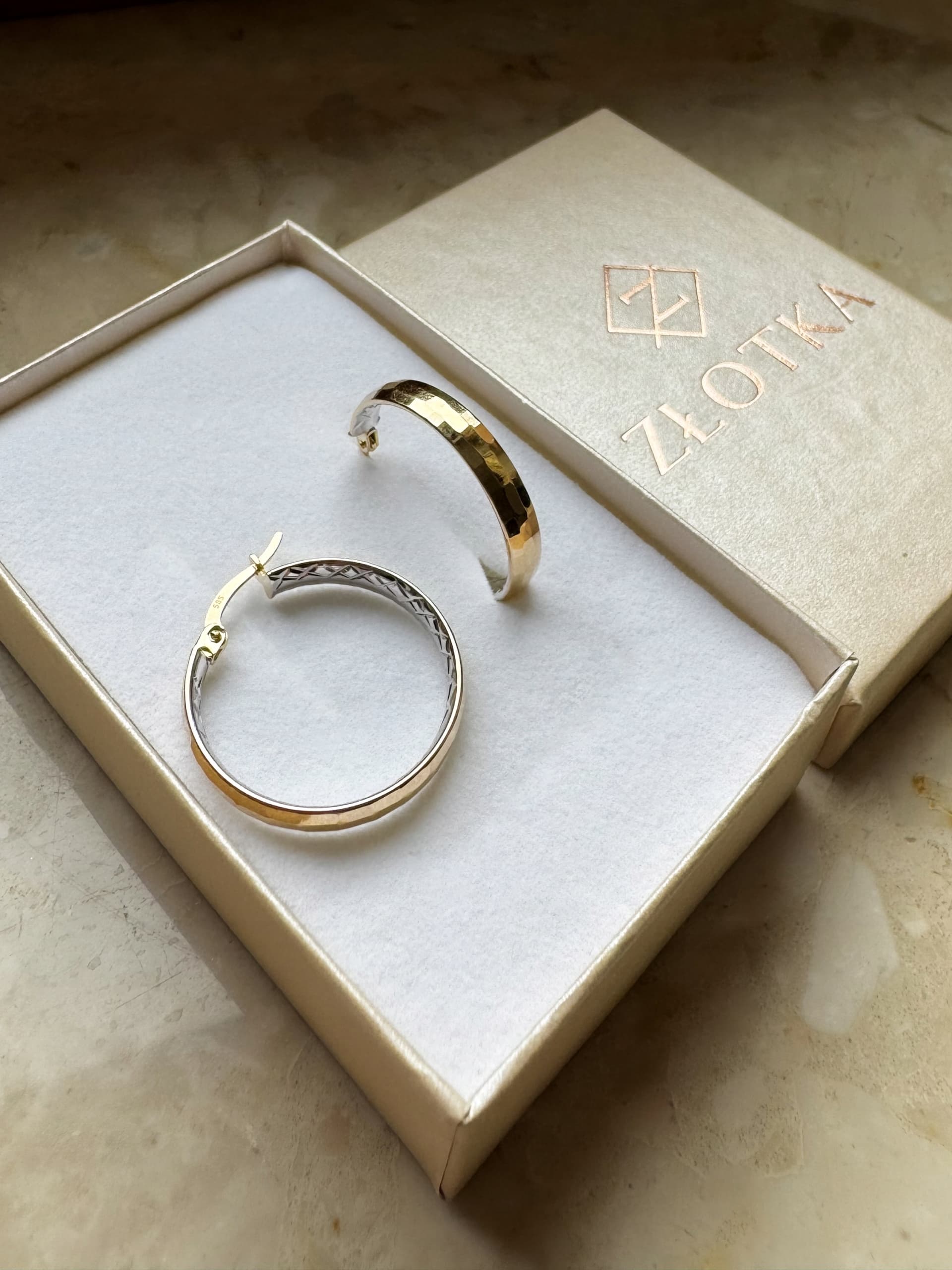 Złote kolczyki 585 KÓŁKA DIAMENTOWANE