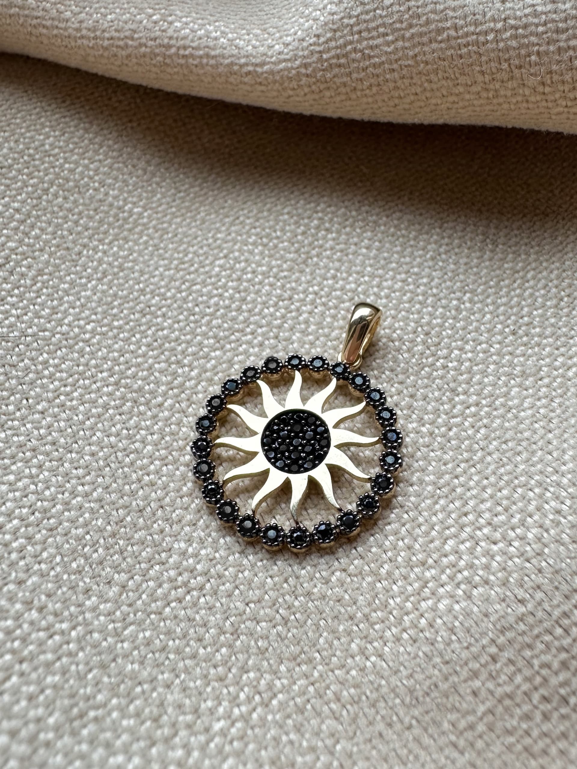 Złota zawieszka próba 585 SŁOŃCE