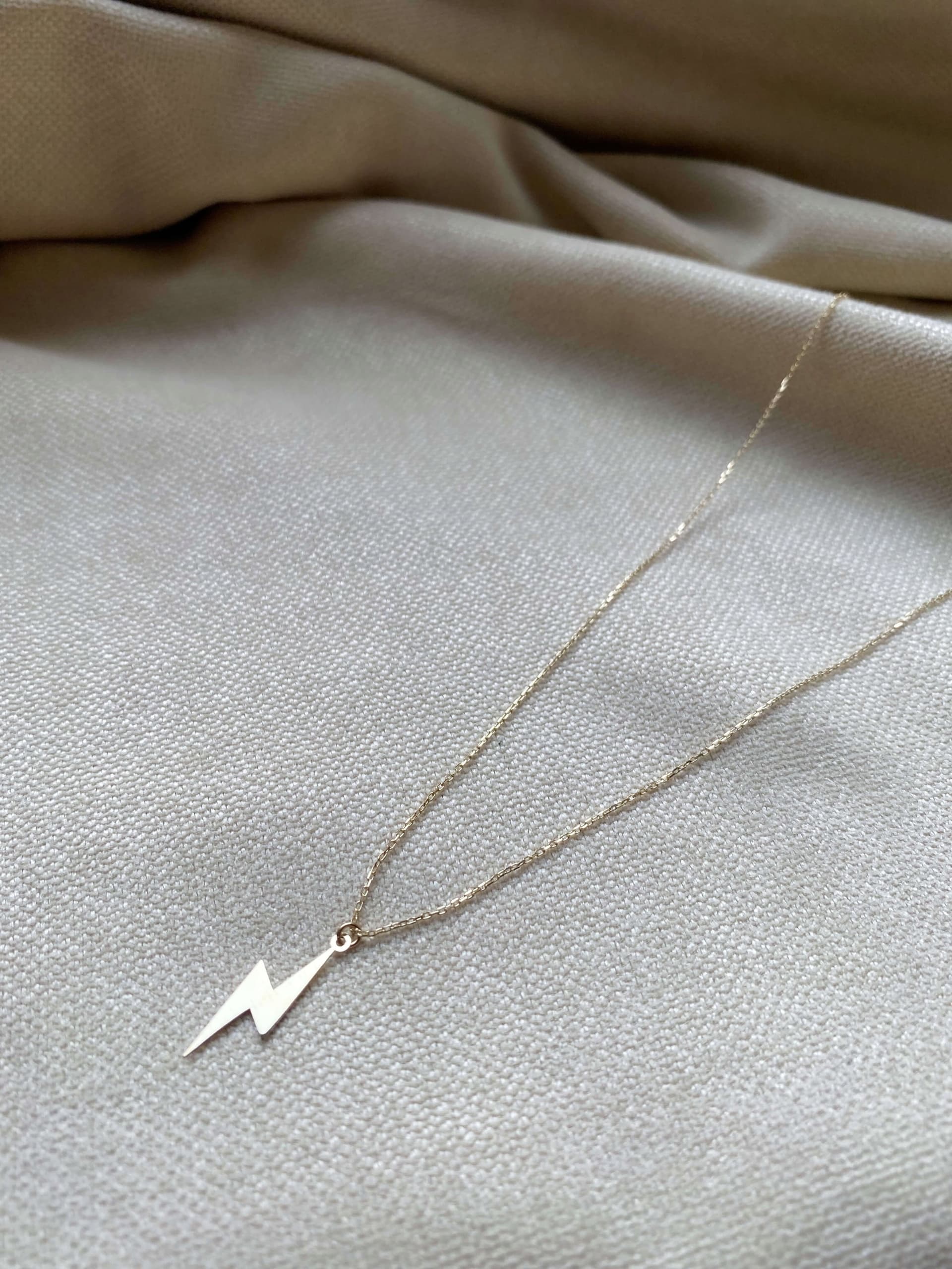 Złoty naszyjnik 585 BŁYSKAWICA, PIORUN