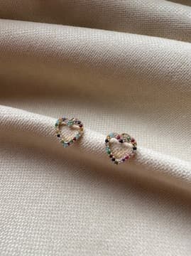 Złote kolczyki 585 KOLOROWE SERDUSZKA